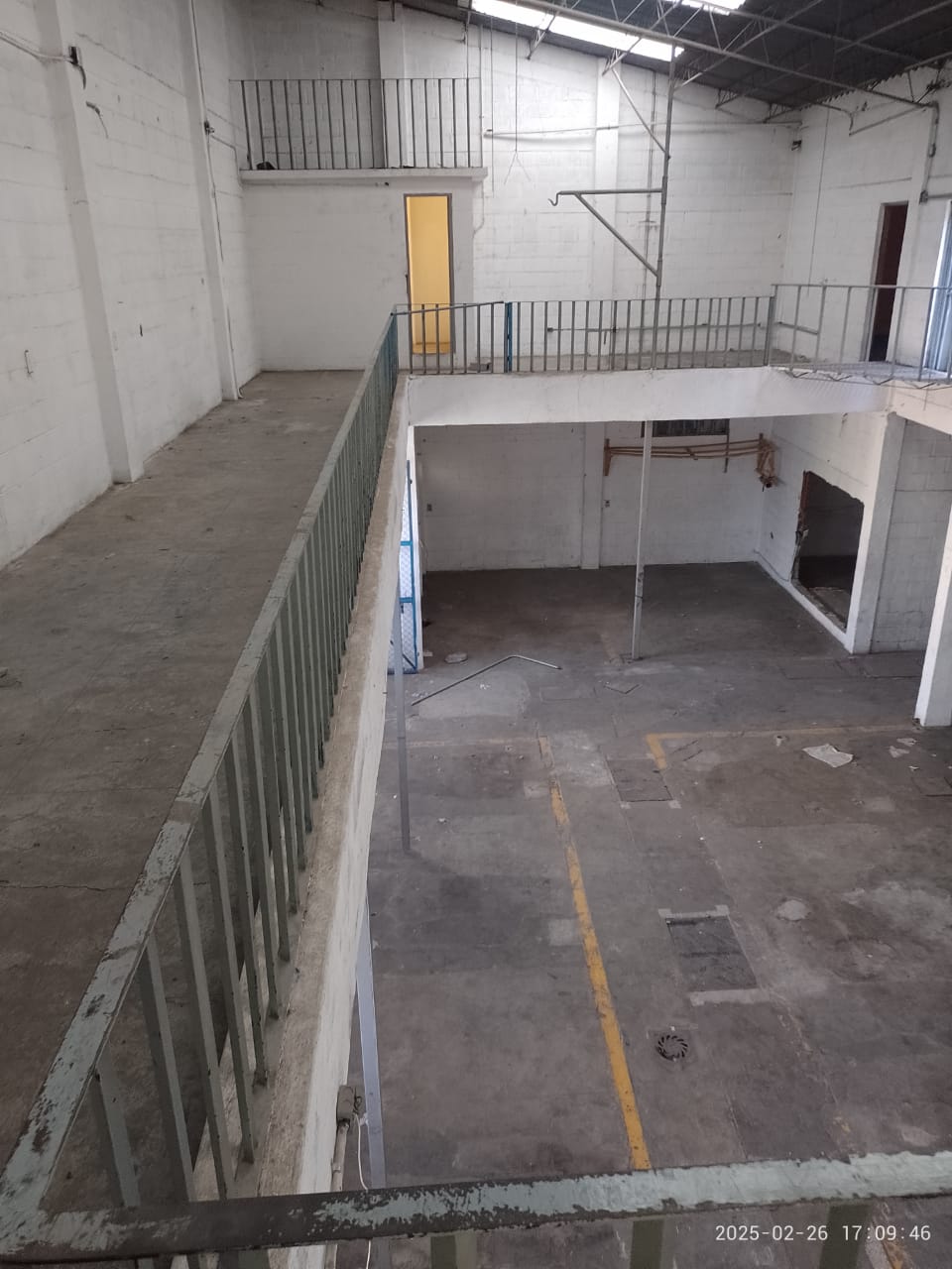 Bodega en esquina en Zona de la Paz, muy cerca de Boulevard Atlixco, 25 sur y de la 31 poniente