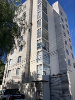 Departamento en circuito interior cerca de 11 sur